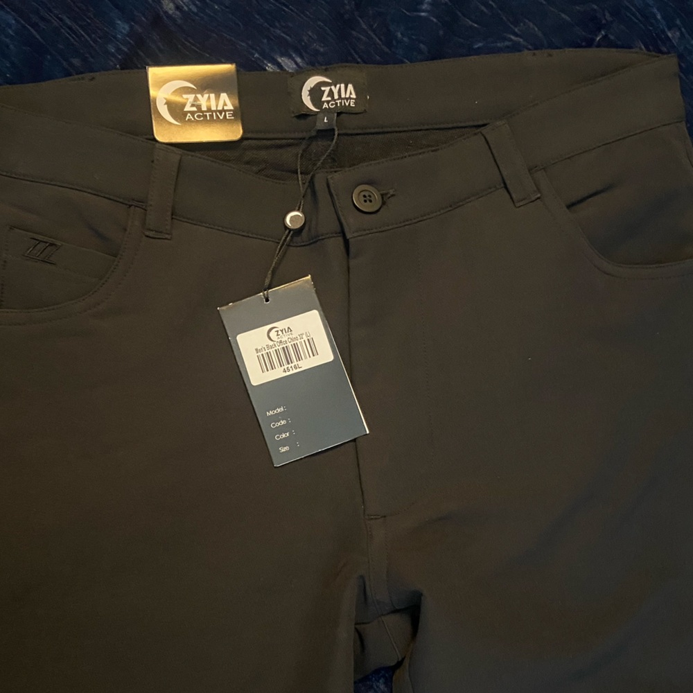 Zyia Men’s Black Chinos